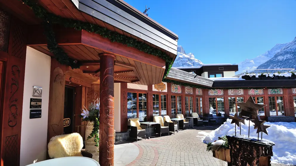 Hotel Romantik Schweizerhof Grindelwald Entrance [1]