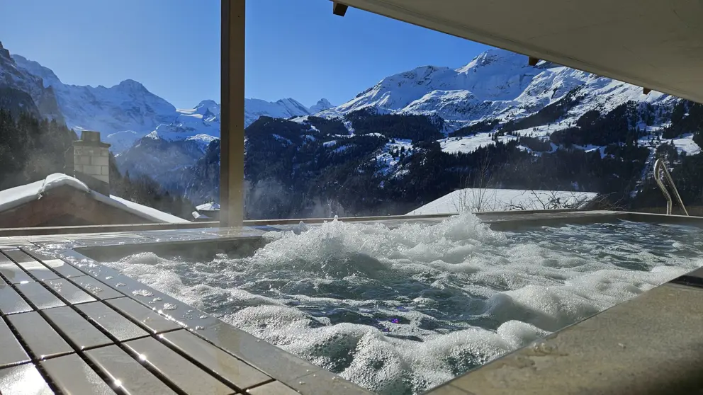 Hotel Caprice Wengen Jacuzzi (1) [4]