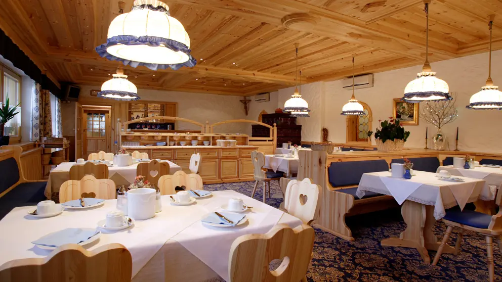 Garni Hotel Berc Lake Bled Breakfast Room [4]