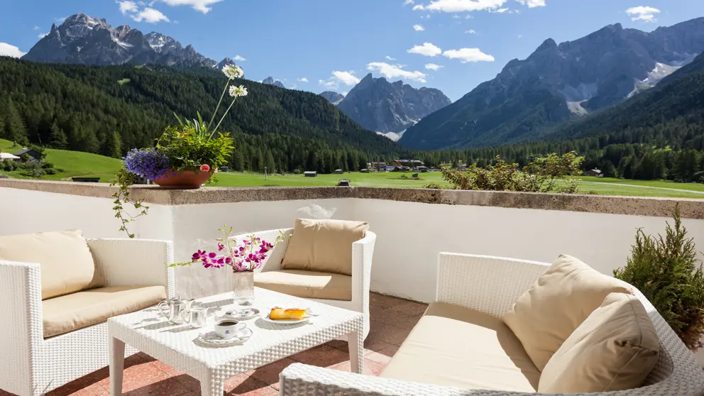 Terrace [2]