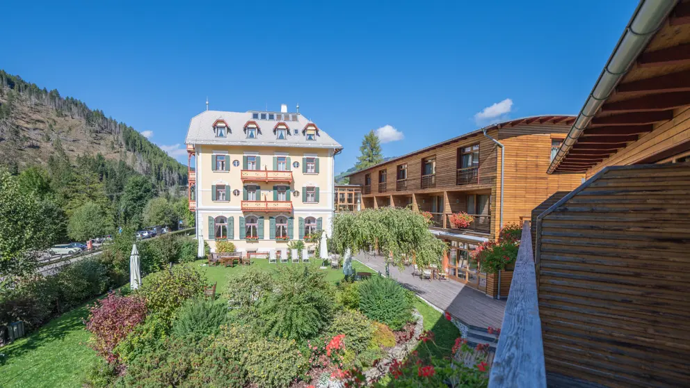 Hotel Monte Sella Kronplatz Hotel Exterior [2]