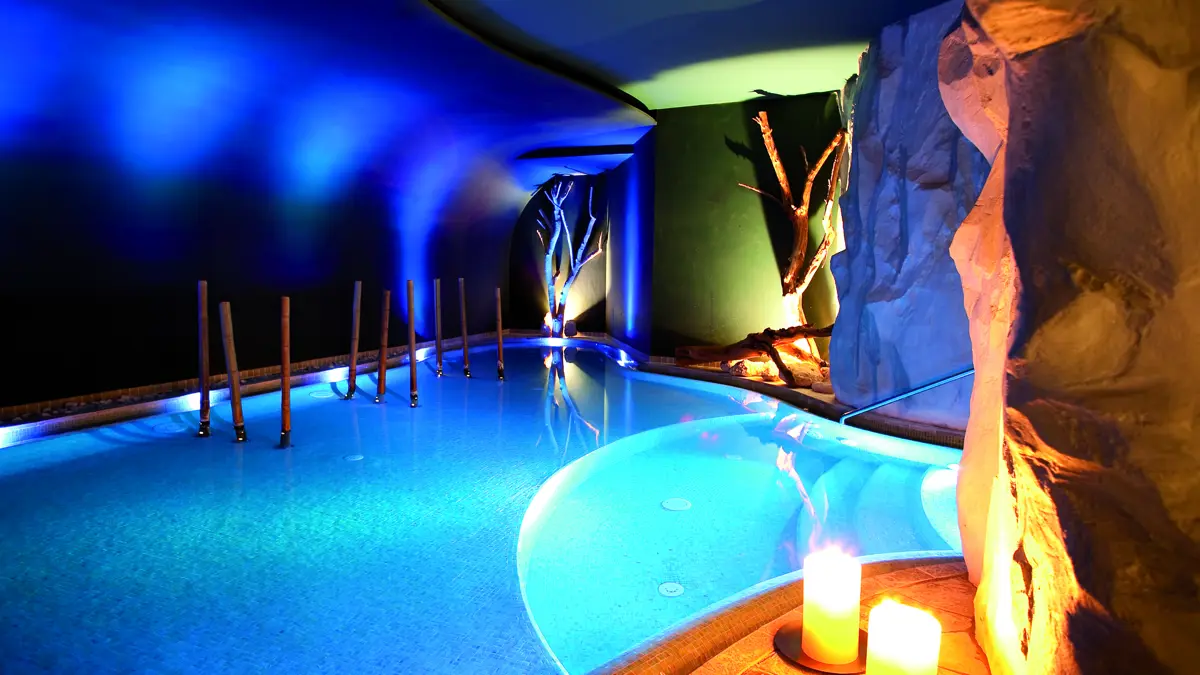Inghams Italy Dolomites Ortisei Hotel Adler Grotta Salina