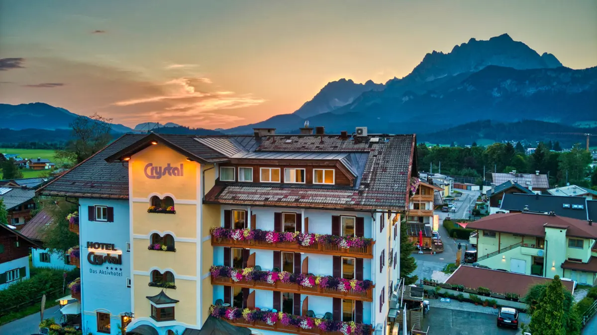 Hotel Crystal St Johann Exterior Sunset View