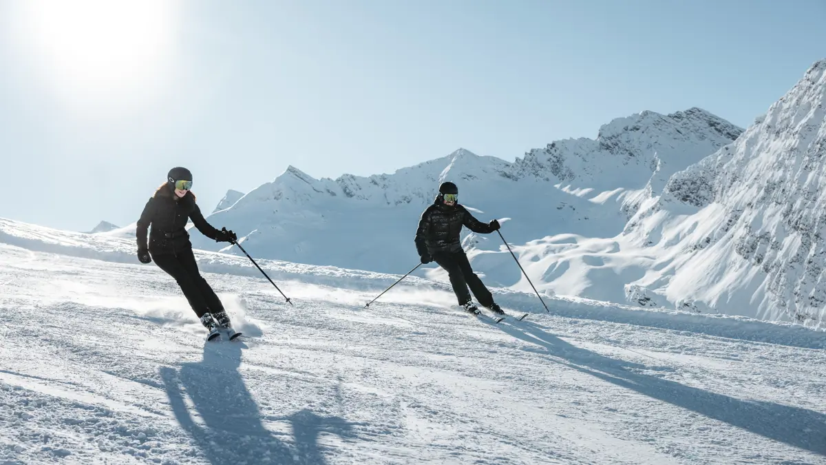 Obergurgl Hochgurgl Ski Resort Tirol Skiers C Roman Huber