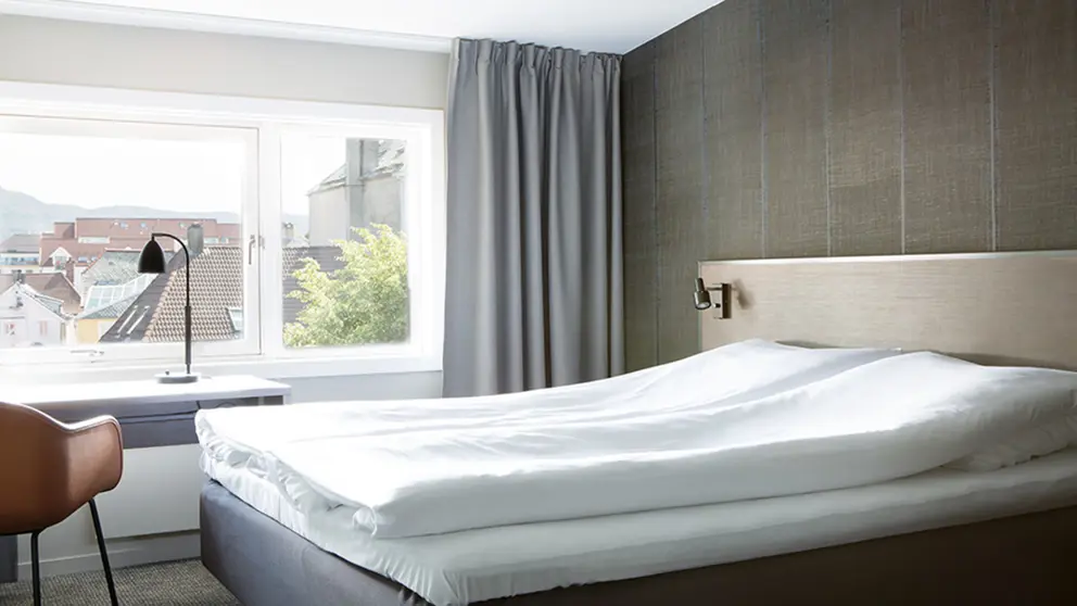 Standard Double Room Window Comfort Hotel Holberg [3]