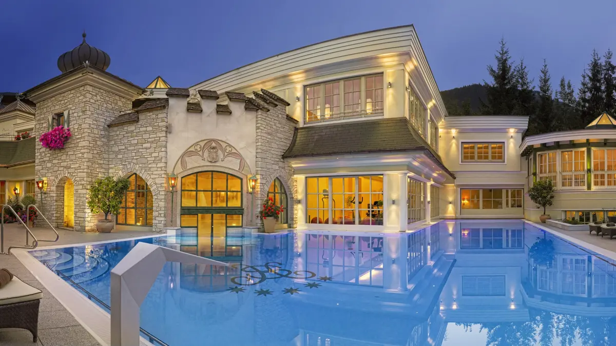 Hotel Salzburgerhof Zell Am See Outdoor Pool 2