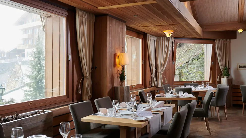 Hotel Alpenrose Wengen Dining Room [5]