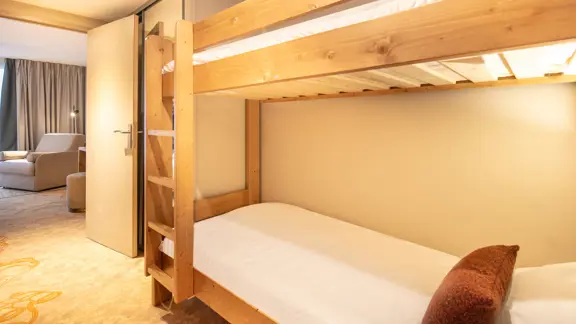 Premium bedroom bunk beds