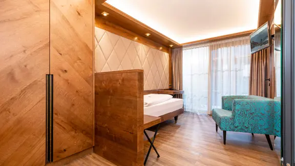 Superior deluxe single room