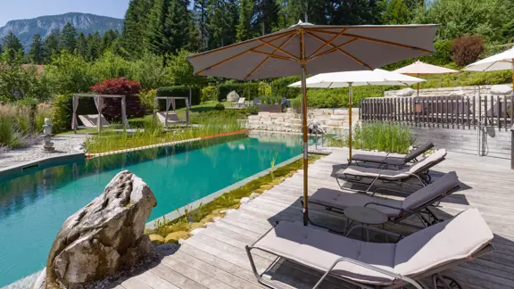 Hotel Alpenpanorama Sonnbichl 18 Soell 07 2023 Aussenanlage Pool 7