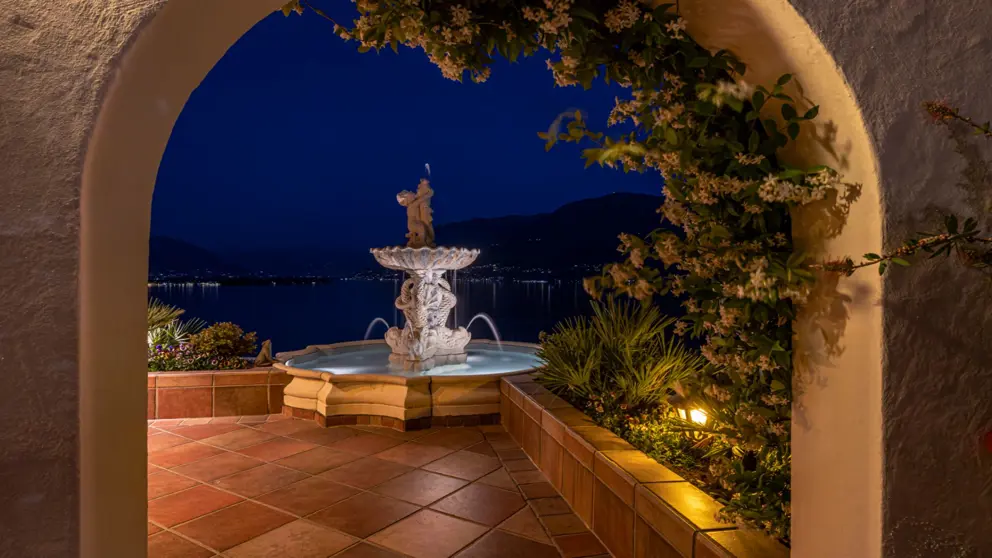 Boutique Hotel La Rocca Outdoor Terrace [4]