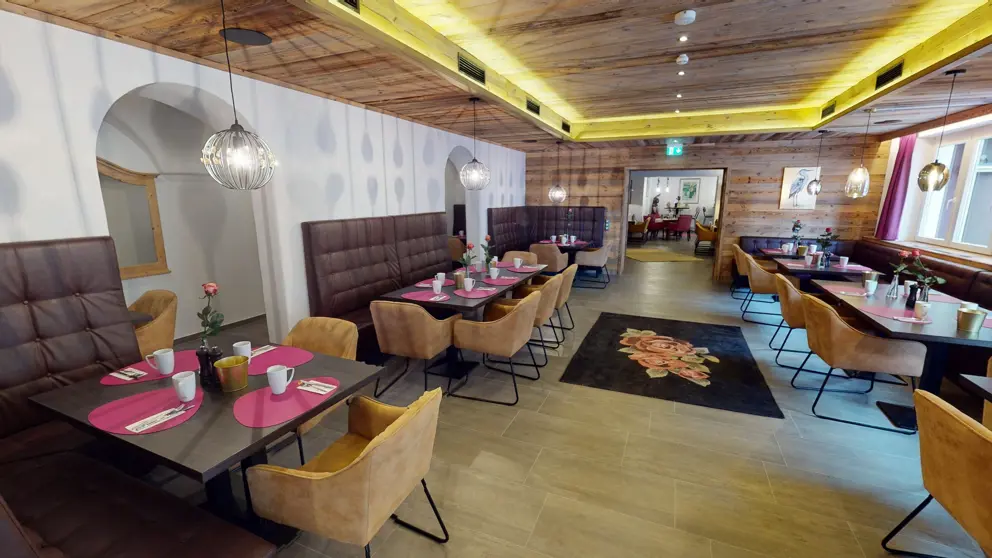 Hotel Panthera Saalbach Dining Area [2]
