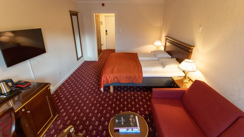 Fleischers Hotel Voss Standard Room Lake View 2 [7]
