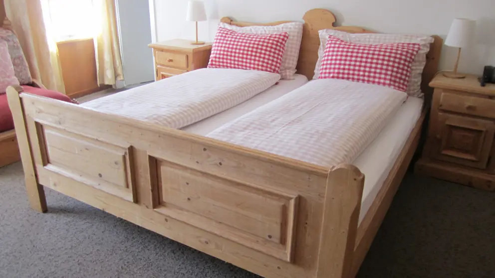 Hotel Baren Wilderswil Example Double Room [1]