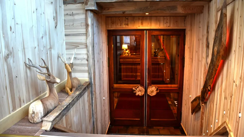 Hotel Serre Palas Les Deux Alpes Entrance [1]