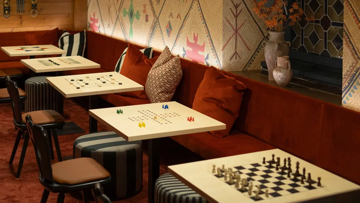 Hotel Neue Post Zell Am See Games Room