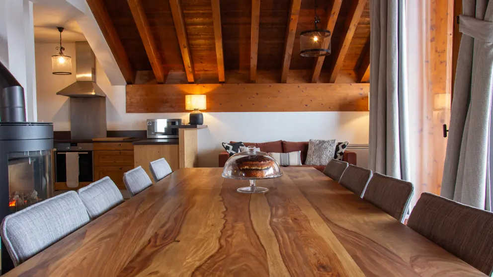 Chalet Mathilde Val Thorens Dining Area [8]