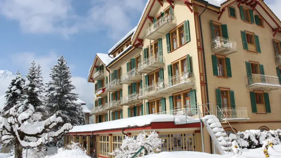 Hotel Falken Wengen Building Exterior