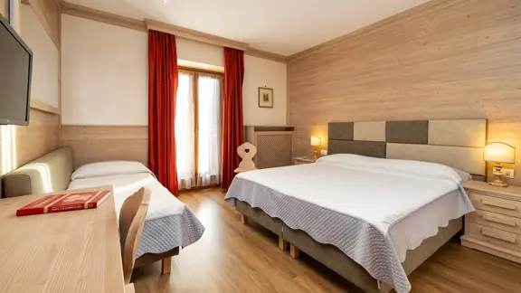 Triple room