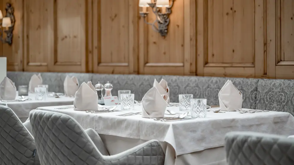 Austria Gourmet And Wine Hotel Obergurgl Dining 2 [3]