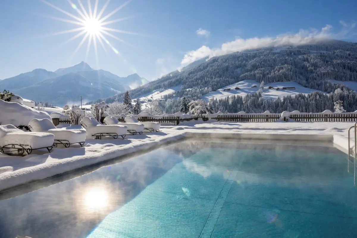 Mountain & Spa Resort Alpbacherhof panorama pool ©Alpbacherhof Matthias Sedlak