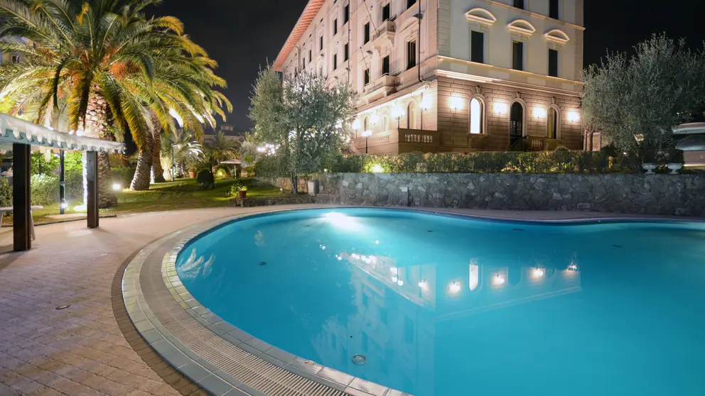 Grand Hotel Vittoria, Montecatini, Swimming Pool [4]