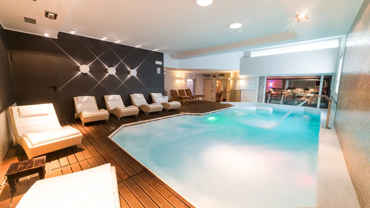 Hotel Spinale Madonna Di Campiglio Italy Pool 2