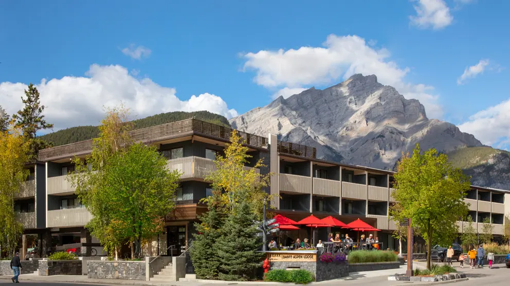 Banff Aspen Lodge Ski Big 3 Exterior [2]