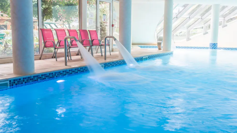 Hotel Le Cret Morzine Indoor Pool 2 [6]
