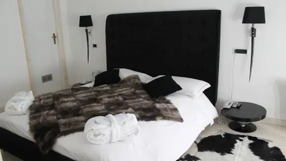 Standard Bedroom