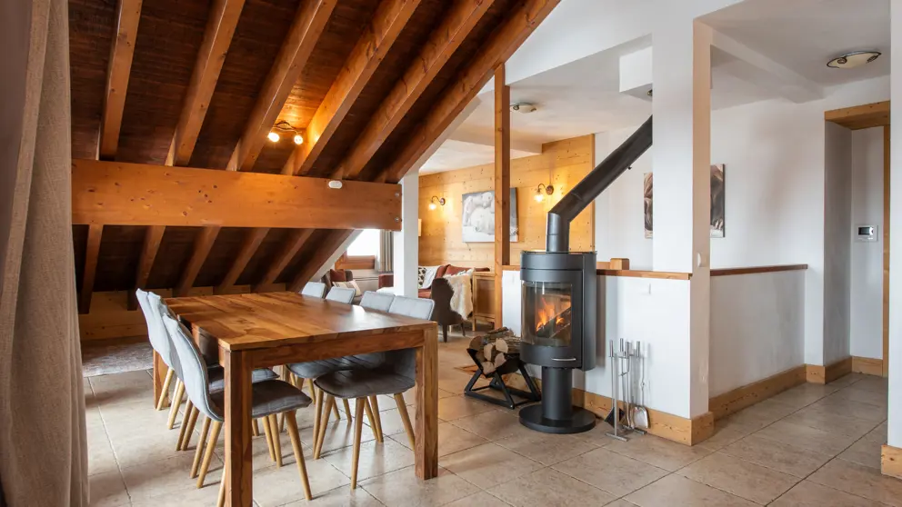 Chalet Mathilde Val Thorens Dining Area 2 [4]