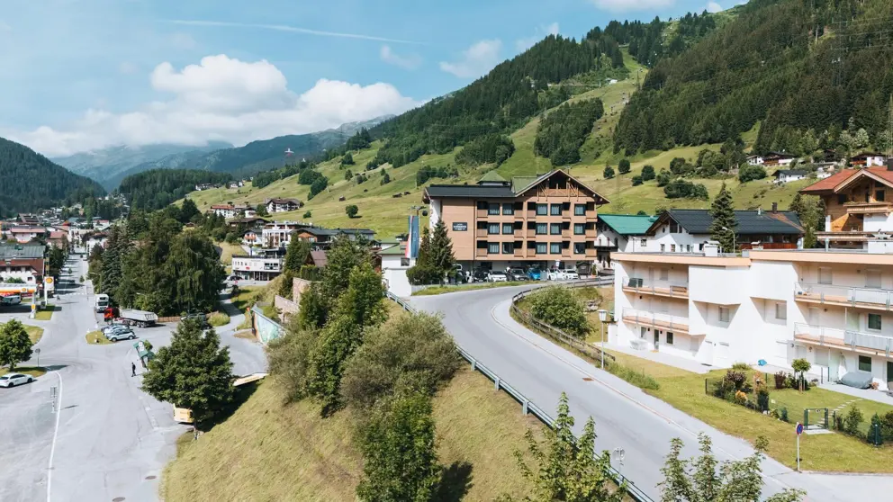 Hotel Nassereinerhof Exterior Shot