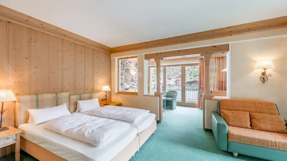 Family superior room