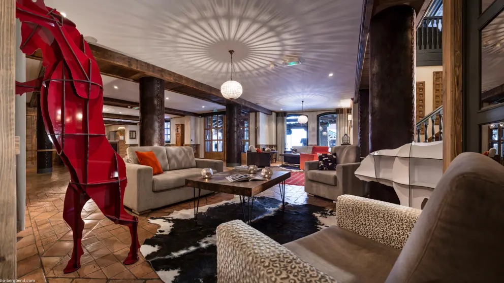 Village Montana Hotel Tignes Reception [3]
