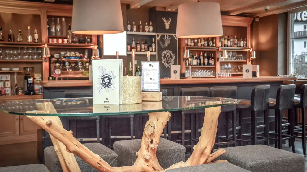 Q Hotel Maria Theresia Kitzbuhel Bar [1]