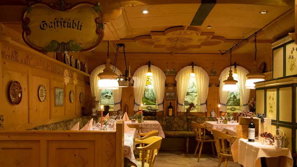 Hotel Romantik Schweizerhof Grindelwald Restaurant [5]