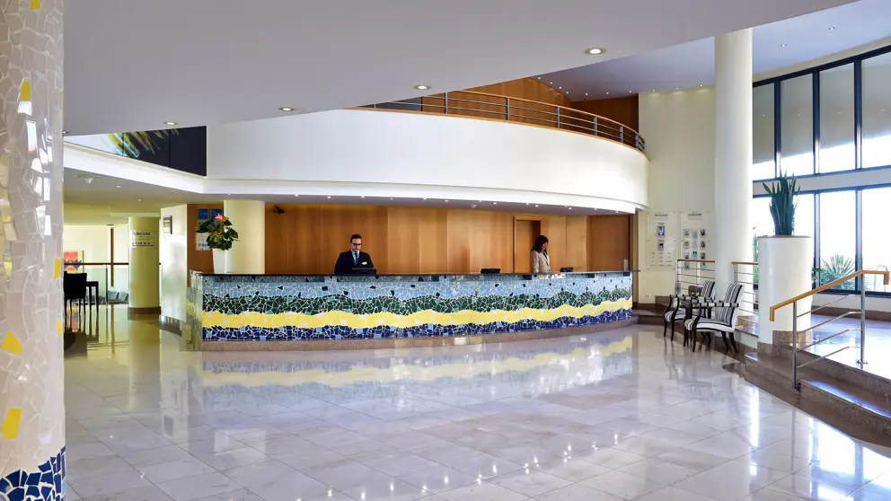 Reception [4]