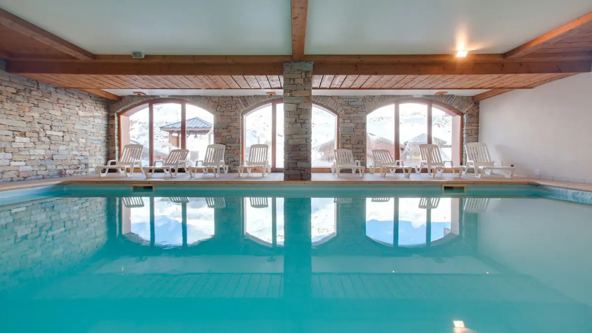 Residence Les Chalets De L'adonis Pool 3