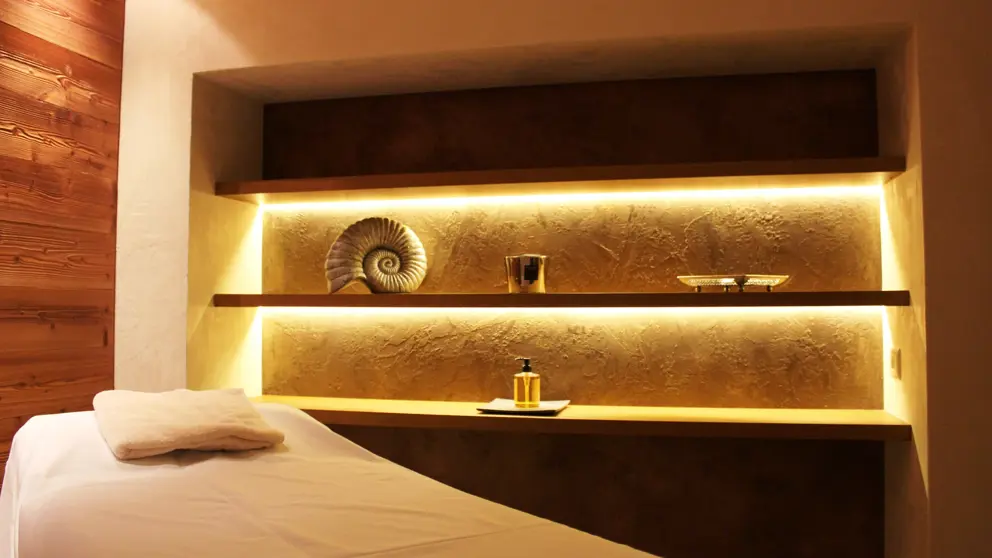 Hotel Haldenhof Lech Massage Pool [8]