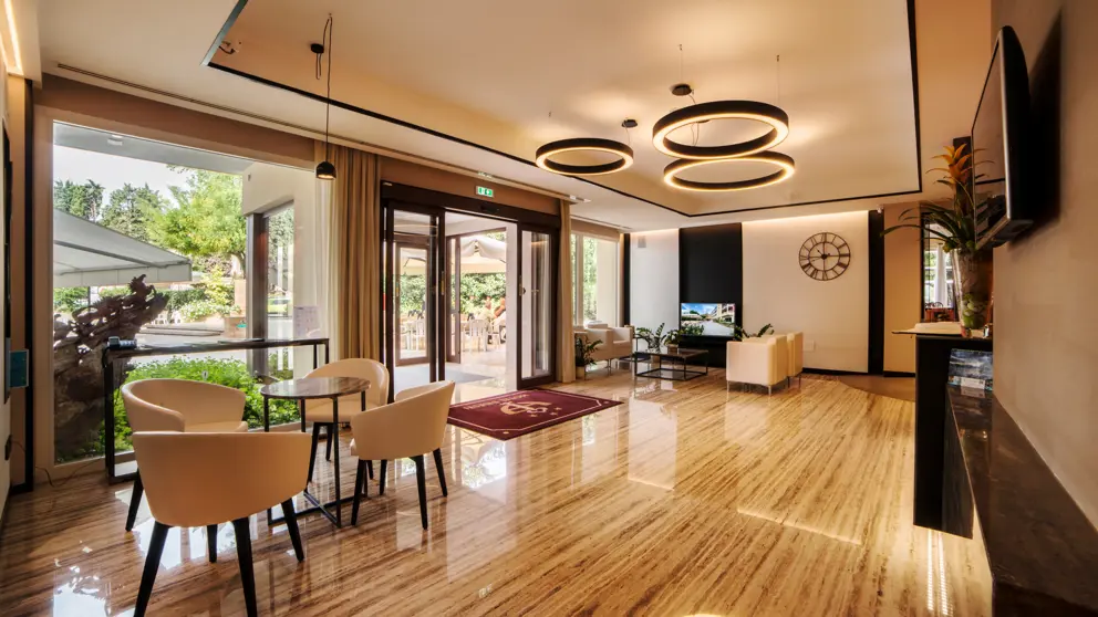 Hotel Bisesti, Garda, Lobby [1]