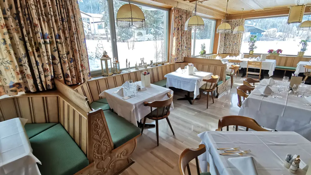Inghams Italy Dolomites Corvara Hotel La Plaza Restaurant