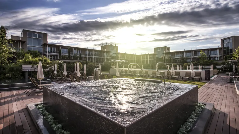 Aqualux Hotel Spa And Suite Bardolino Lake Garda Exterior (3) [5]