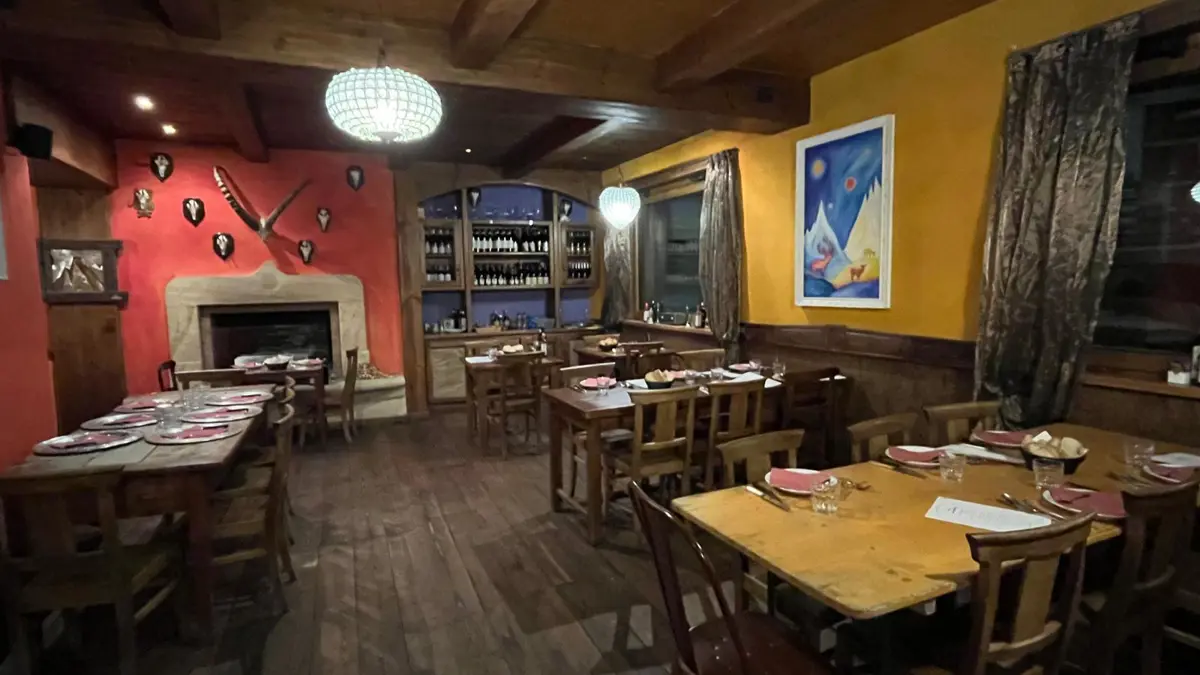 Inghams Italy Aosta Vally Cervinia Hotel Punta Maquignaz Dining Room 2