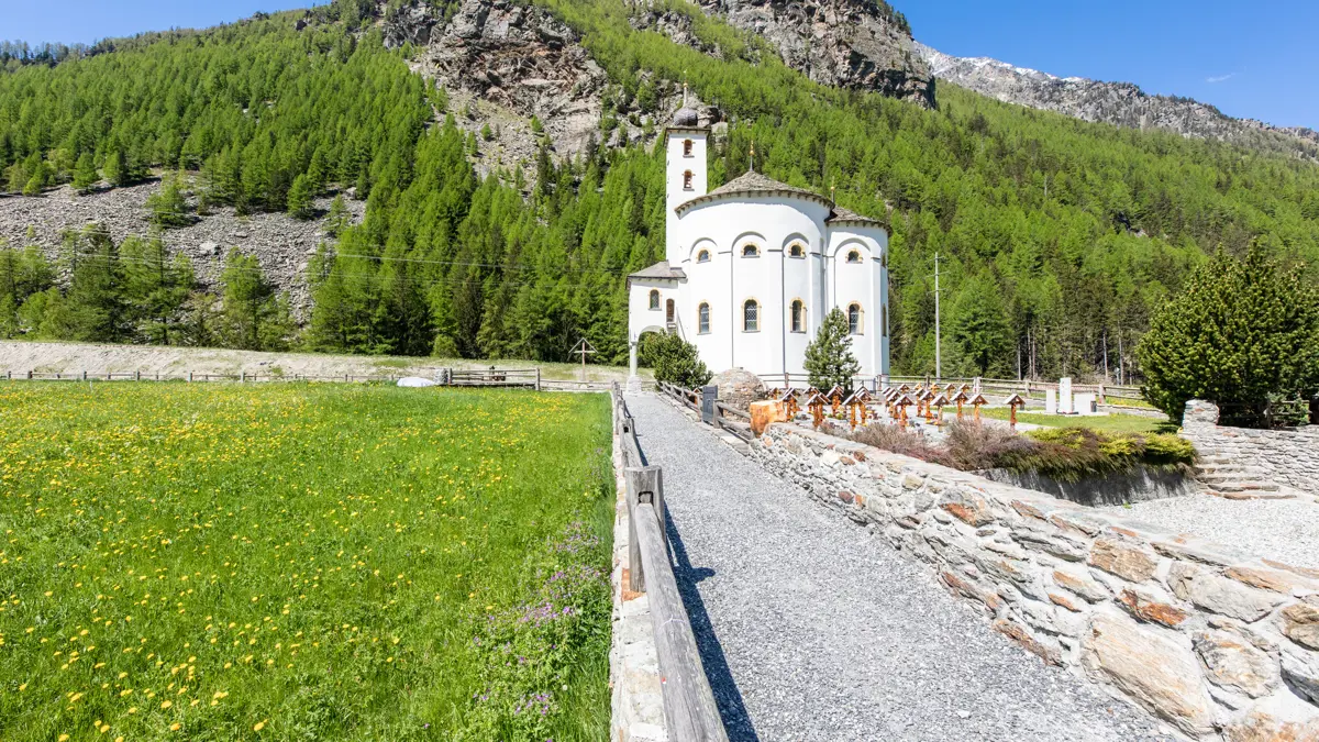 Saas Balen Round Church