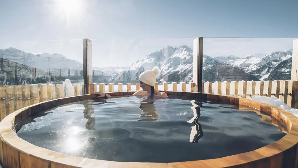 Hotel Alparena La Rosiere Hot Tub [2]