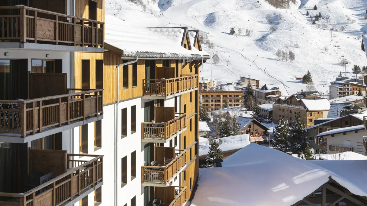 Residence Les Clarines Les Deux Alpes Resort Viewresidence Les Clarines Les Deux Alpes Pool