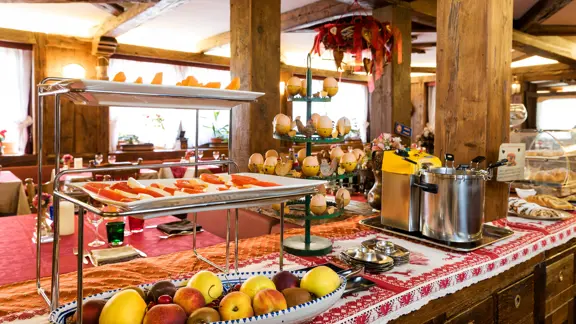 Inghams Italy Dolomites Cortina Hotel Barisetti Breakfast