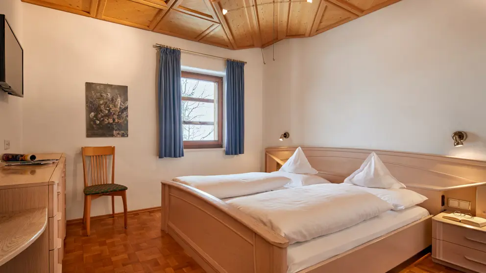 Pension Angelo Corvara Dolomites Standard Double Room 2 [5]