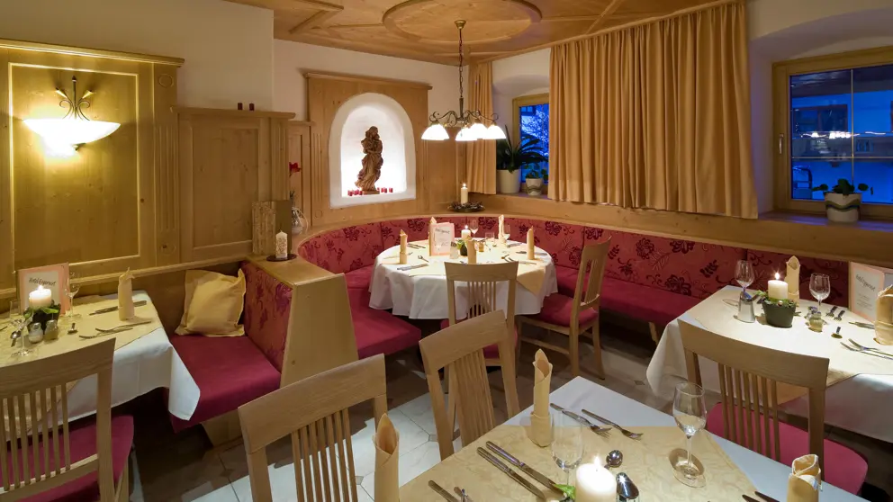 Hotel Eggerwirt Soll Dining Room 3 [7]