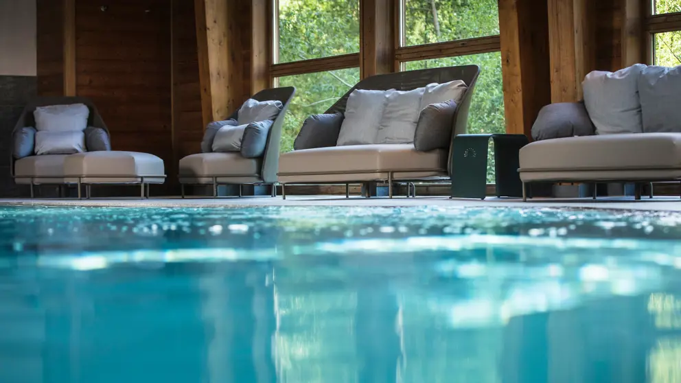 Hotel Au Coeur Du Village La Clusaz Pool [1]